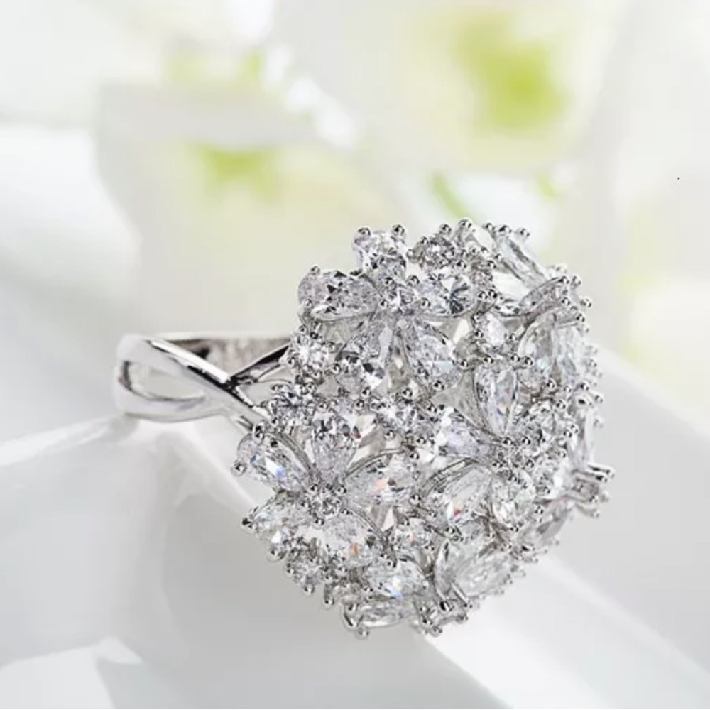 Circular Flower Ring - image 2